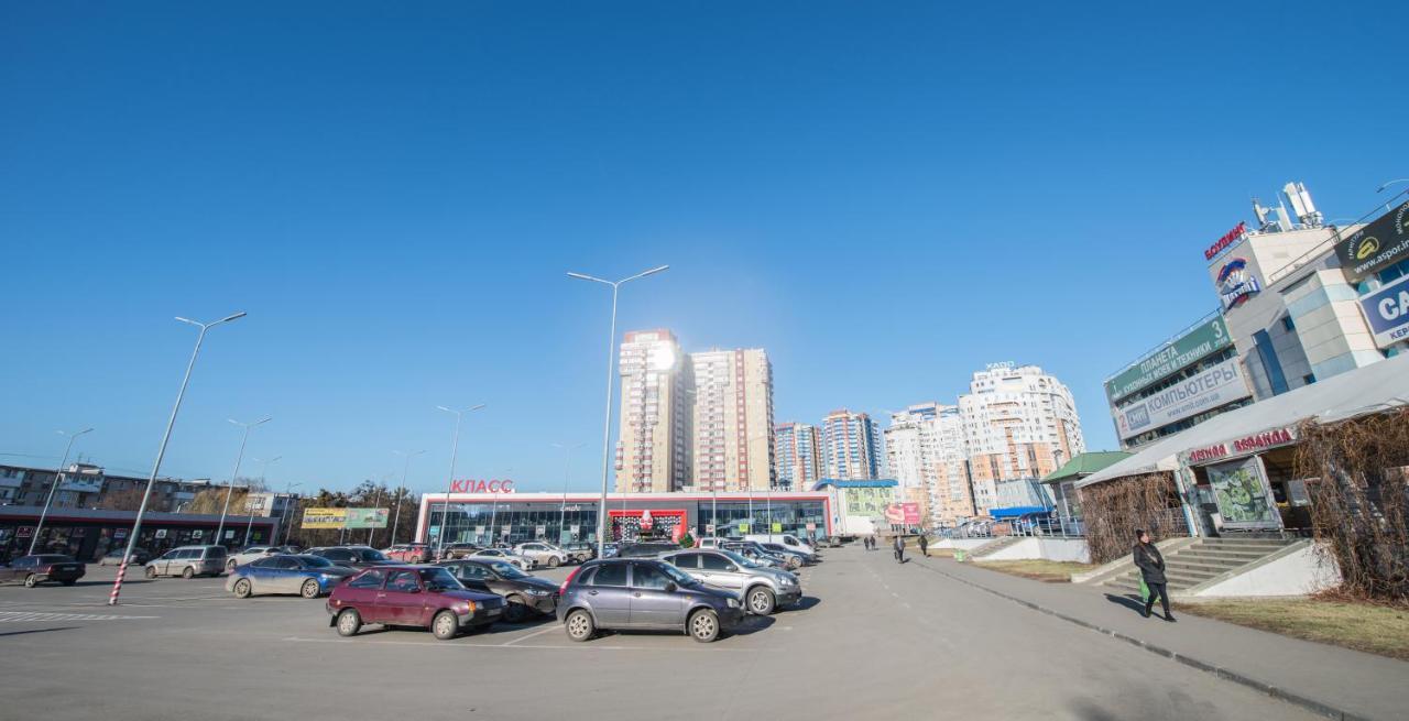 Квартира В Центре Харькова エクステリア 写真
